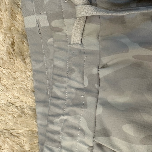 buffbunny joggers SOLD🤍🌿 - Picture 4 of 5